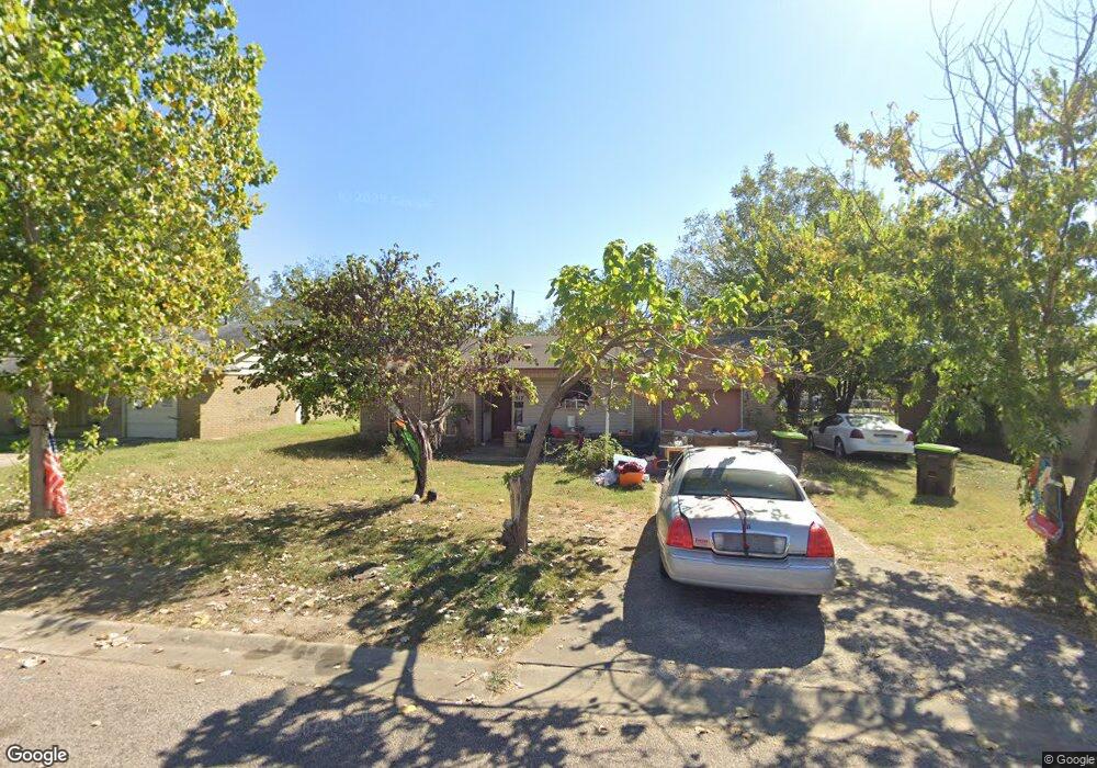 917 Howard St, Ada, OK 74820 - photo 1