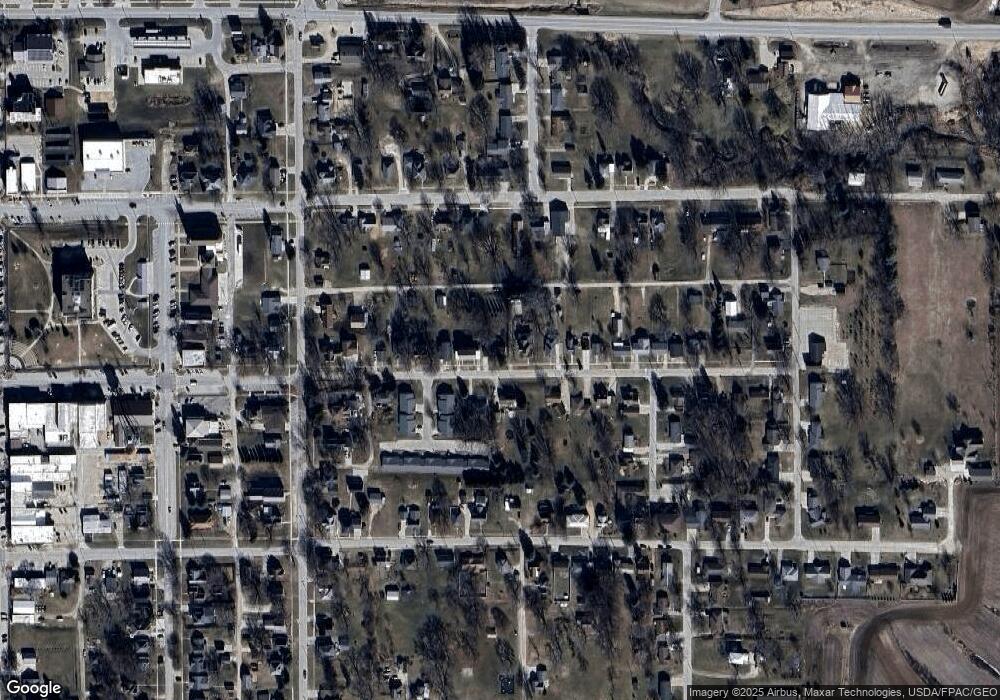 321 E Elm St, West Union, IA 52175 - photo 1