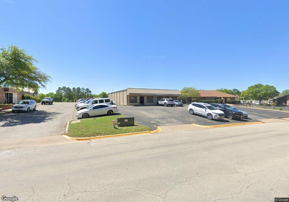 712 E Anderson St, Weatherford, TX 76086 - photo 1