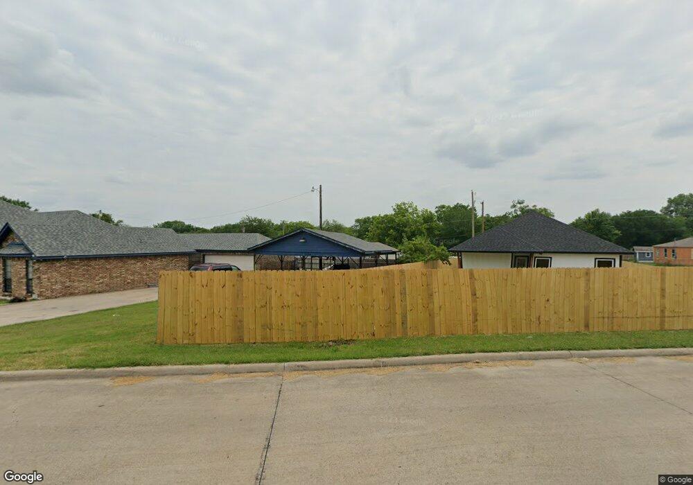 601 Crisp Rd, Ennis, TX 75119 - photo 1
