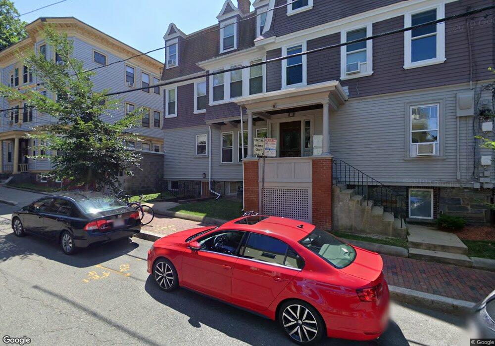 34 Chatham St unit 4, Cambridge, MA 02139 - photo 1