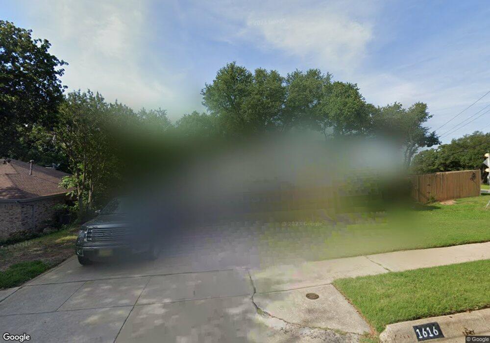 1616 Vicksburg Dr, Bedford, TX 76022 - photo 1