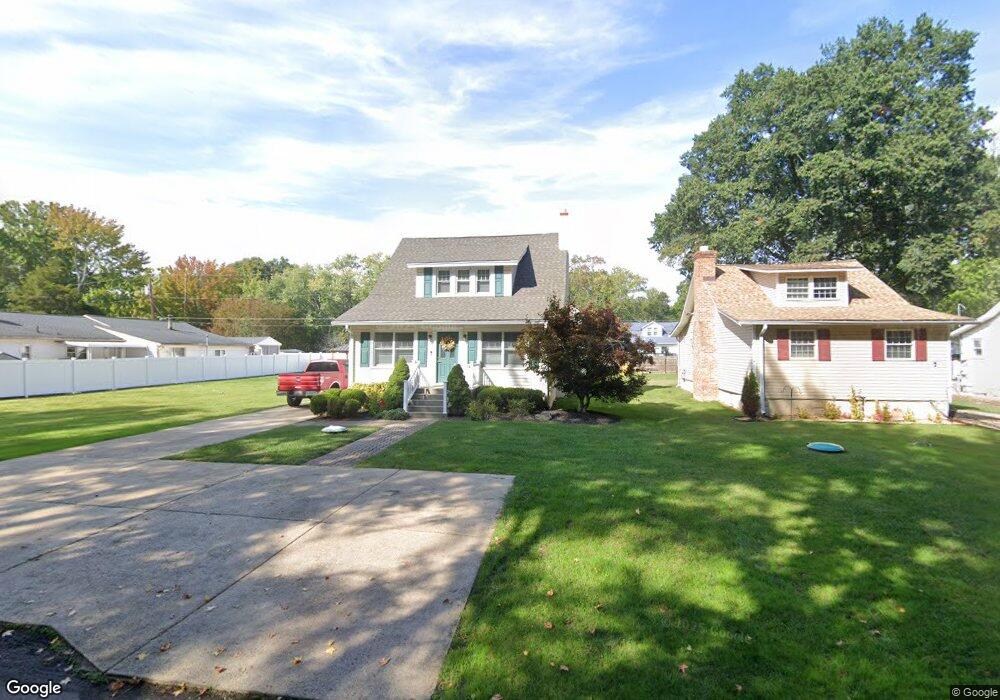 124 Lakeview Ave, Edgewater, MD 21037 - photo 1