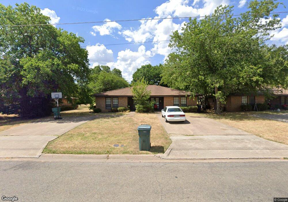 411 W Pelton St unit A, Sherman, TX 75092 - photo 1