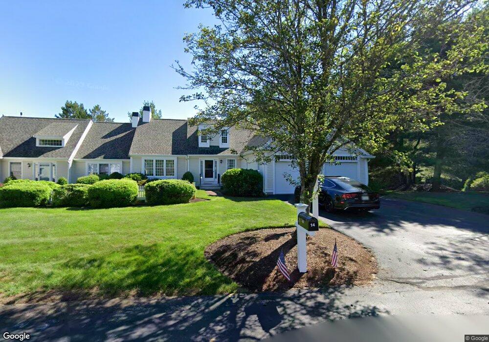 14 Cottage Ln, Pembroke, MA 02359 - photo 1