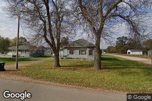 206 3rd Ave, Doon, IA 51235