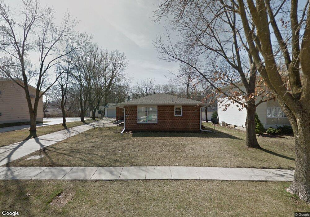 1445 Meadowview Dr, Marion, IA 52302 - photo 1