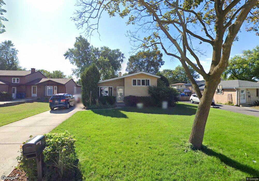 766 N Indiana St, Elmhurst, IL 60126 - photo 1