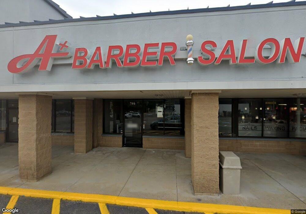 742 Crescent St, Brockton, MA 02302 - photo 1