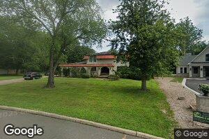 7 Fred St, Old Tappan, NJ 07675