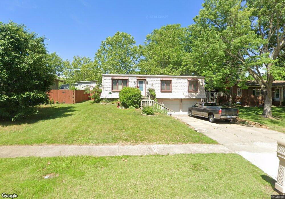 3431 SW James St, Topeka, KS 66614 - photo 1