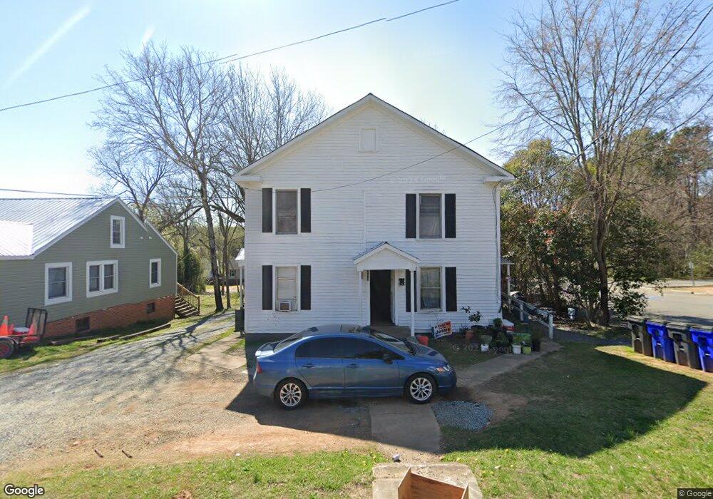 713 W 3rd St, Siler City, NC 27344 - photo 1