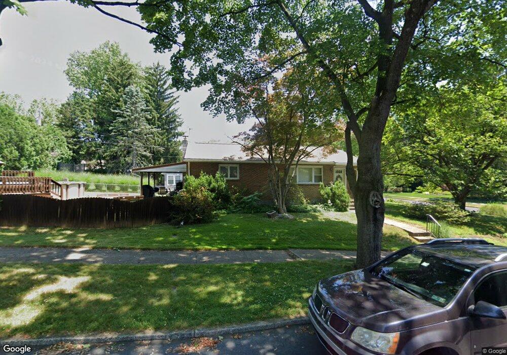 2819 W Greenleaf St unit 2823, Allentown, PA 18104 - photo 1