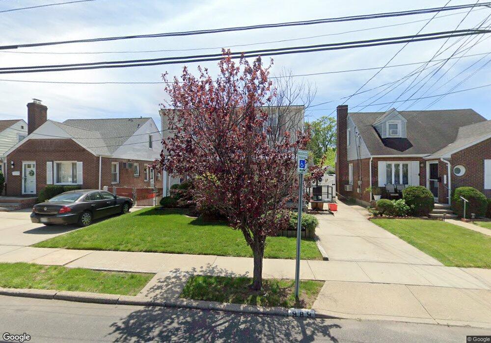 989 Cloud Ave unit 9, Franklin Square, NY 11010 - photo 1