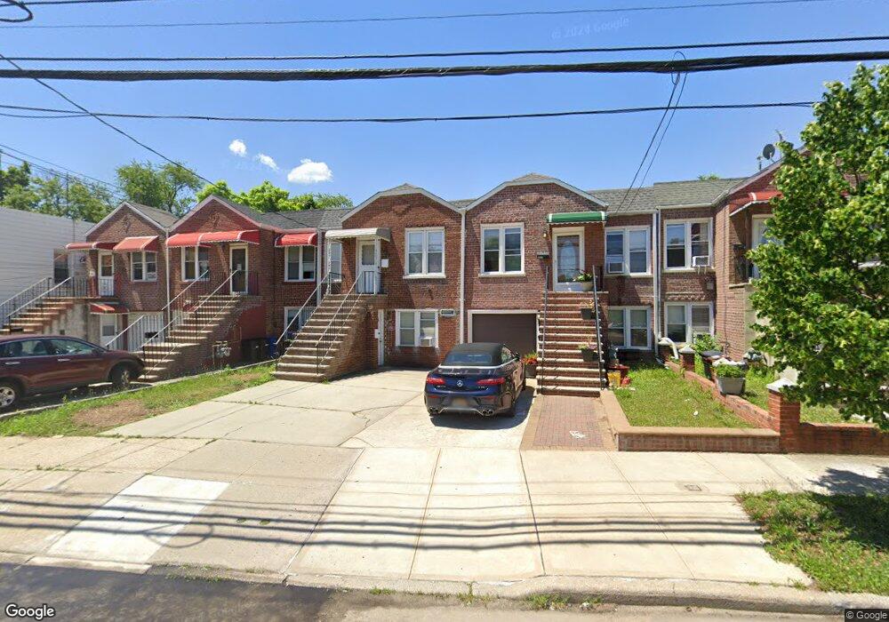 85-08 Little Neck unit 2, Floral Park, NY 11001 - photo 1