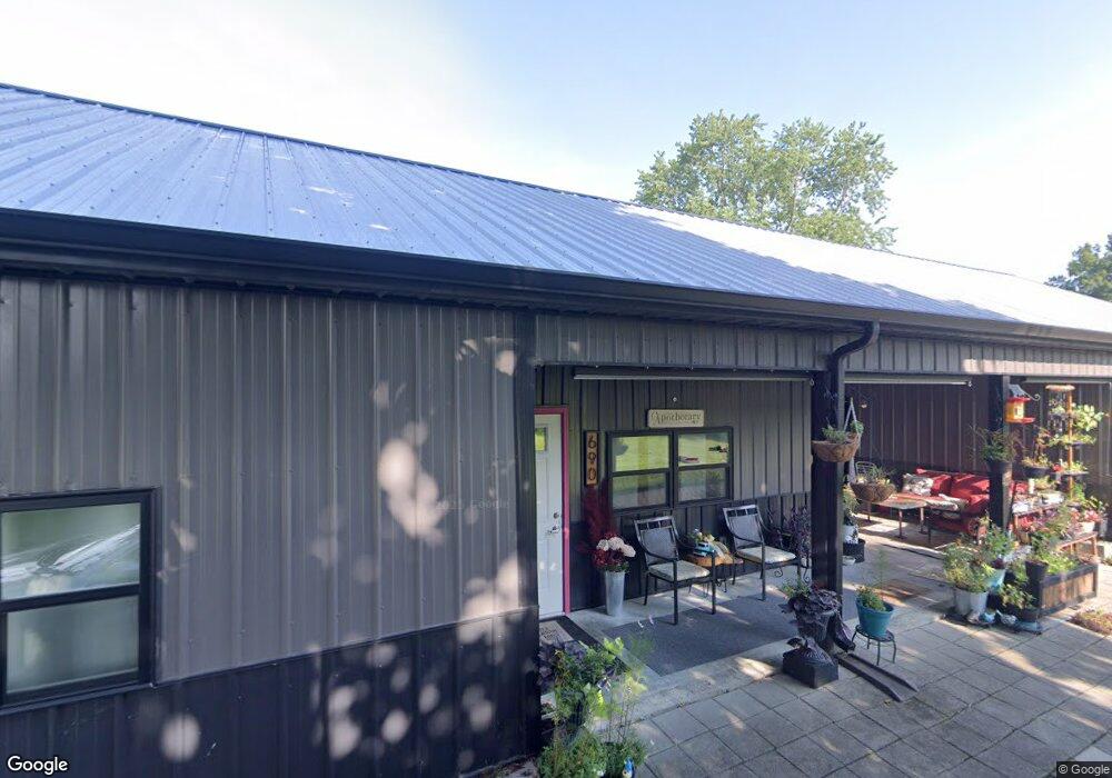 690 Brewer St, Whiteland, IN 46184 - photo 1