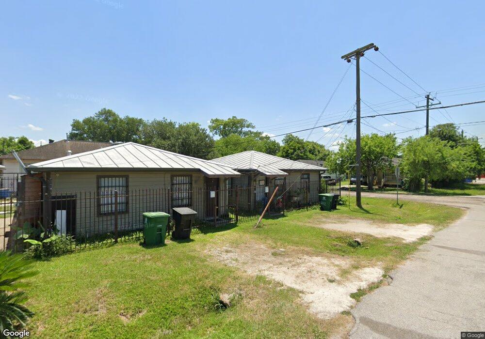 6012 Sayers St, Houston, TX 77026 - photo 1