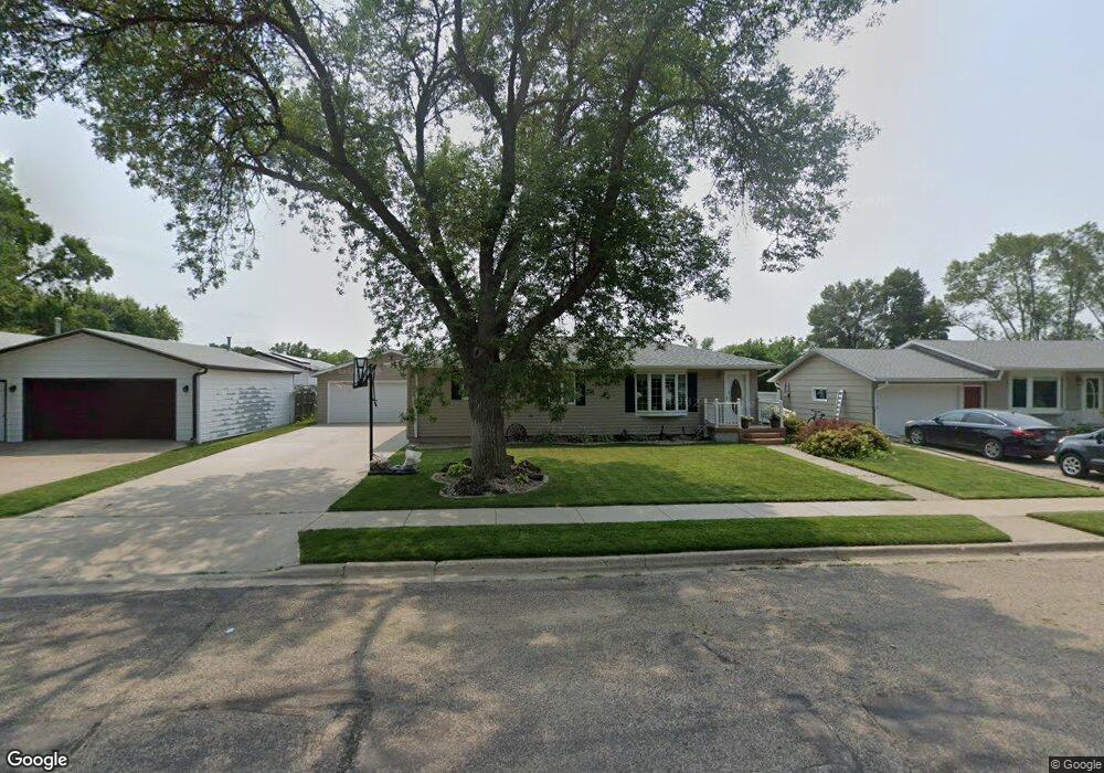 826 16 1/2 St NE, Jamestown, ND 58401 - photo 1