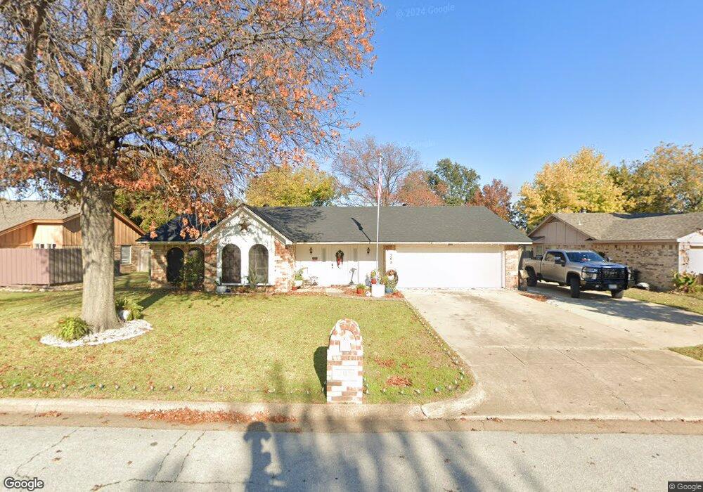 308 Mountainview Dr, Hurst, TX 76054 - photo 1