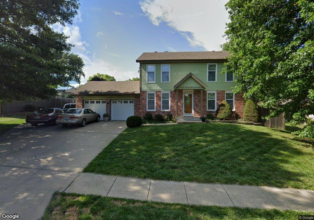 10906 W 50th St, Shawnee, KS 66203 - photo 1