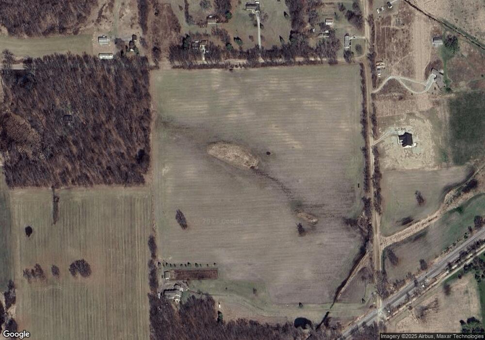 10863 Beach Rd, Dexter, MI 48130 - photo 1