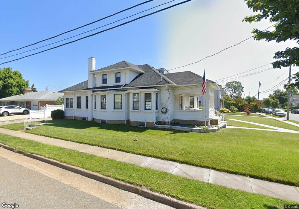 80 Dow Ave, Mineola, NY 11501 - photo 1