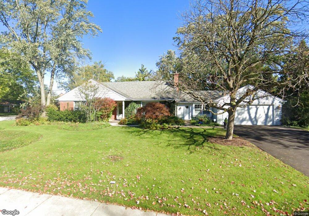 2130 Robincrest Ln, Glenview, IL 60025 - photo 1
