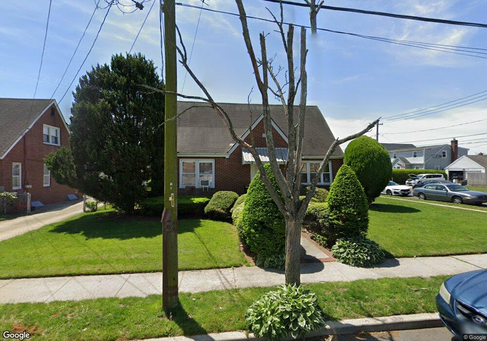 941 Naple Ave, Franklin Square, NY 11010 - photo 1