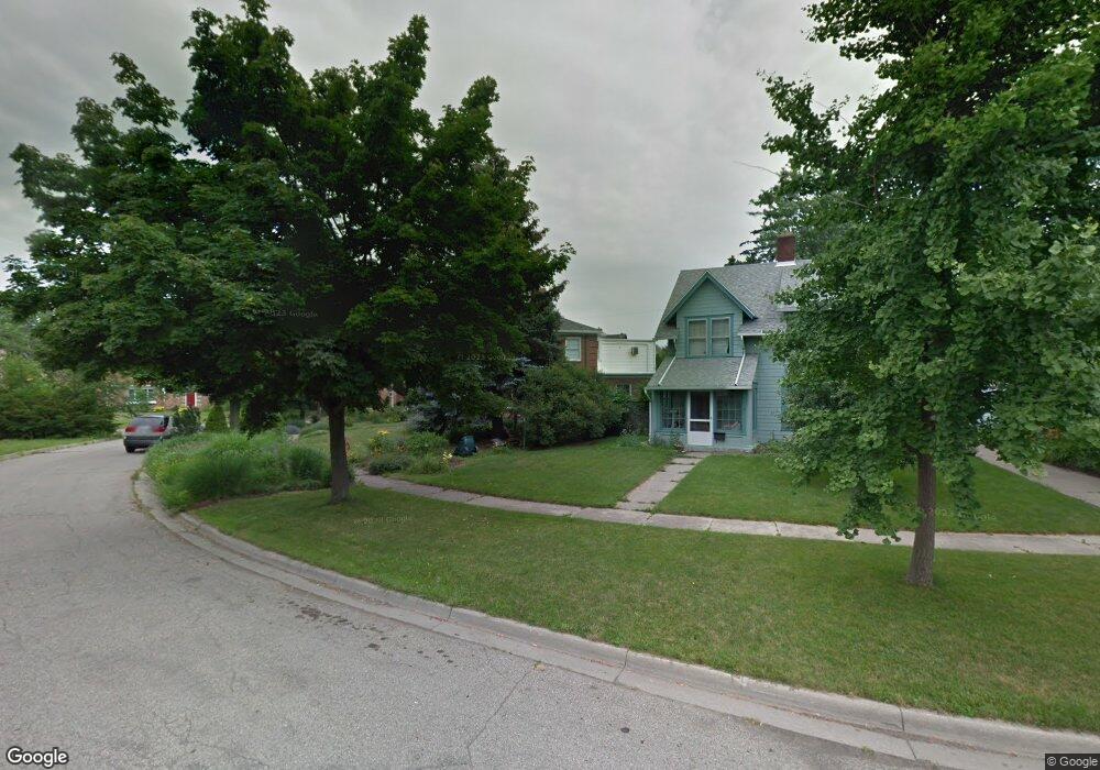 1520 W Lenawee St, Lansing, MI 48915 - photo 1