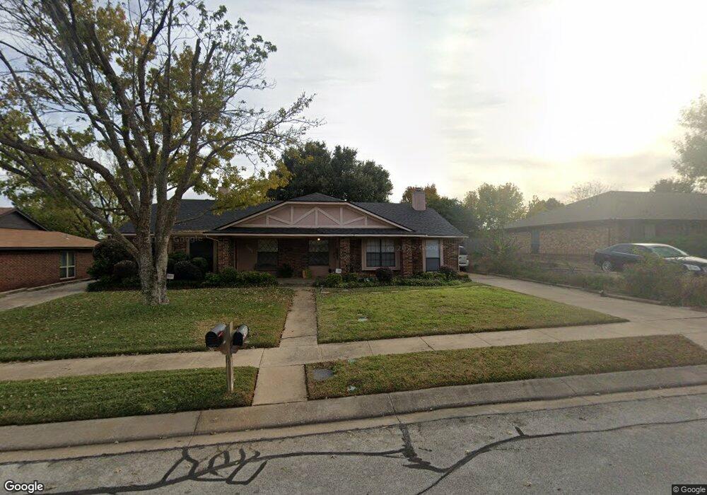 2400 Chestnut Way, Bedford, TX 76022 - photo 1
