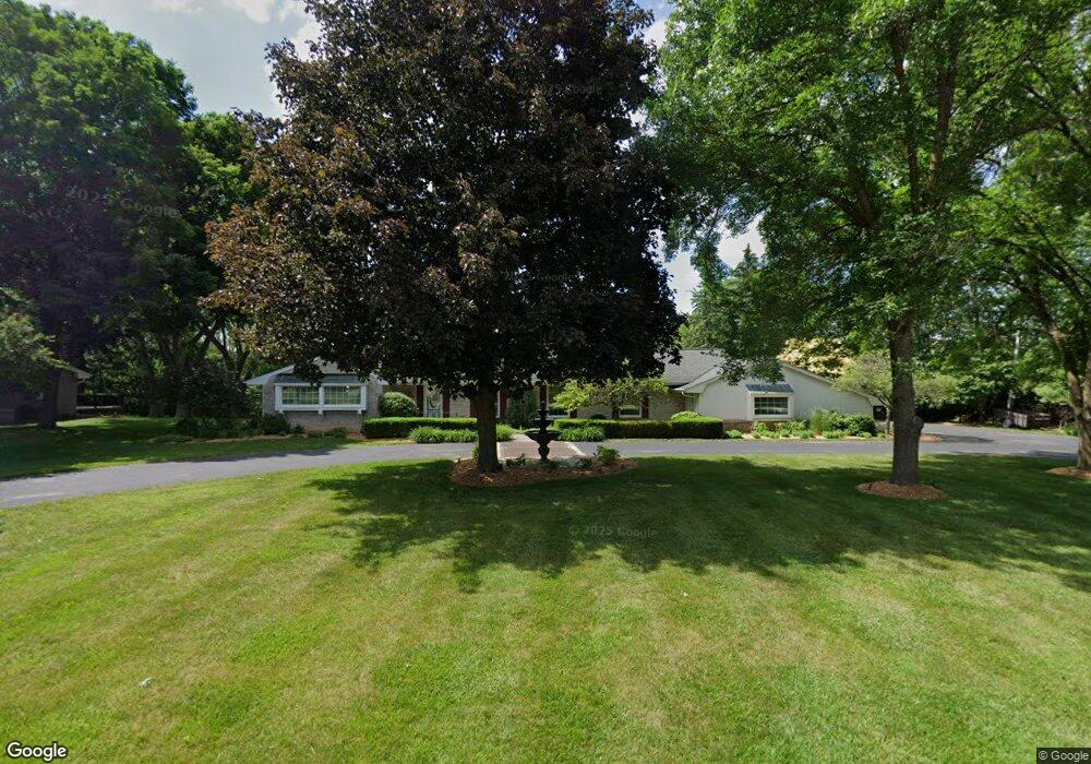 13430 Bobby Ln, Elm Grove, WI 53122 - photo 1