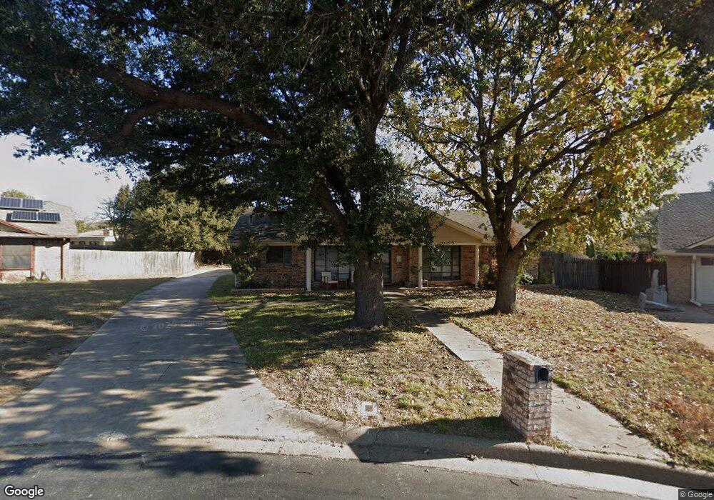 212 Stratford Ct, Hurst, TX 76054 - photo 1