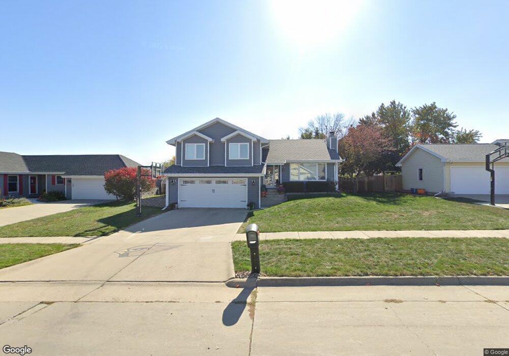 2409 N 7th Ave E, Newton, IA 50208 - photo 1