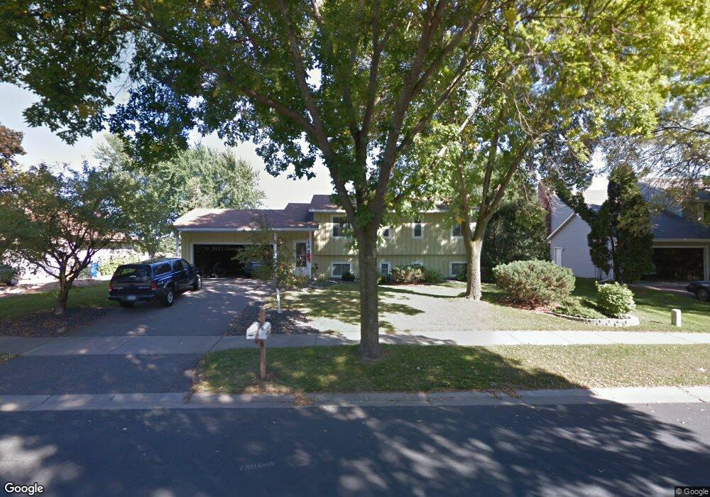 10526 Lancaster Ln N, Maple Grove, MN 55369 - photo 1