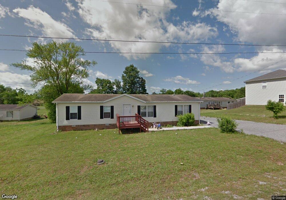 305 Cottonwood Dr, Shelbyville, TN 37160 - photo 1