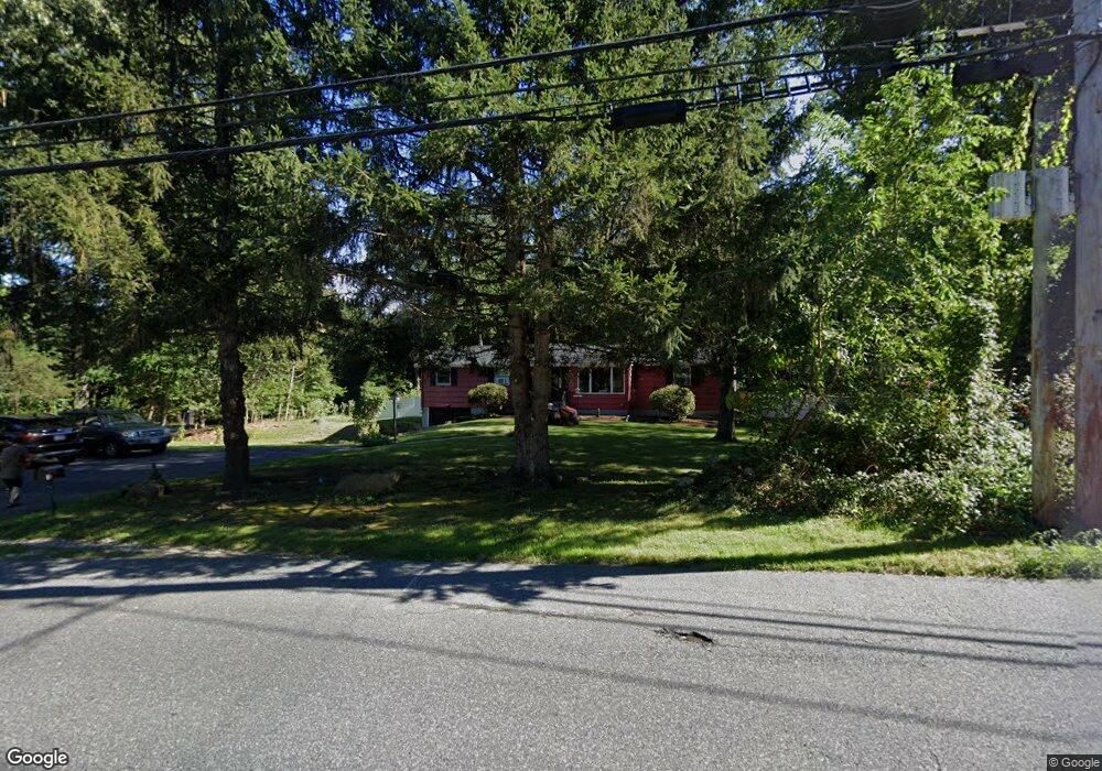 135 Fiske St, Holliston, MA 01746 - photo 1