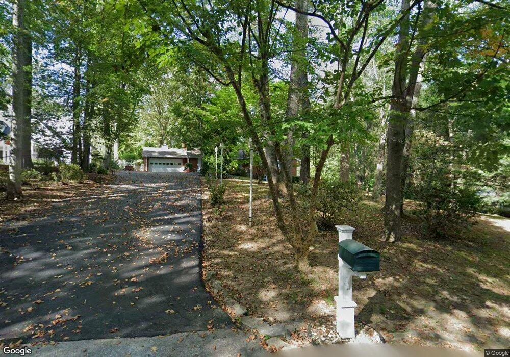 7901 Deepwell Dr, Bethesda, MD 20817 - photo 1