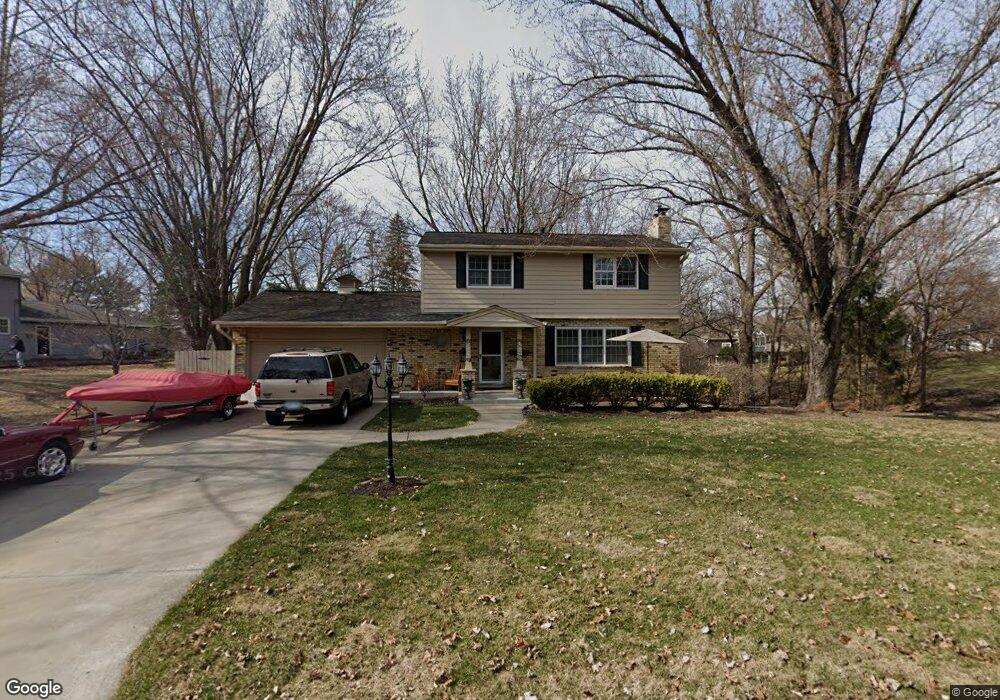 5032 Westmill Rd, Minnetonka, MN 55345 - photo 1