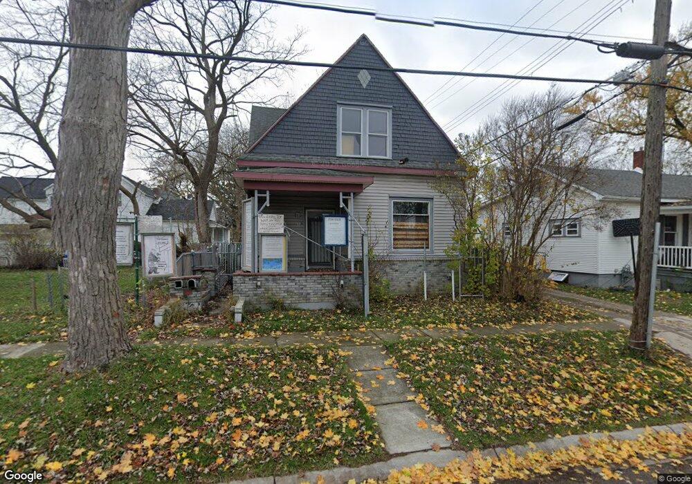 717 11th St, Port Huron, MI 48060 - photo 1