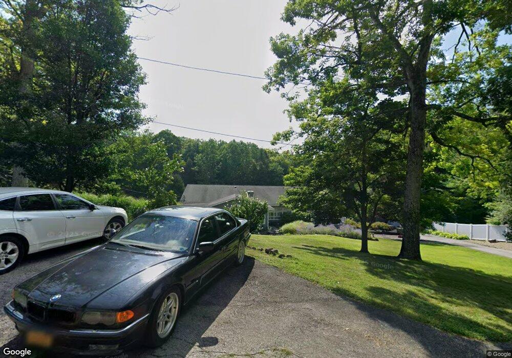 289 Oak Ridge Rd, Hopewell Junction, NY 12533 - photo 1