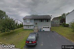 206 Trolley St, Manchester, NH 03103
