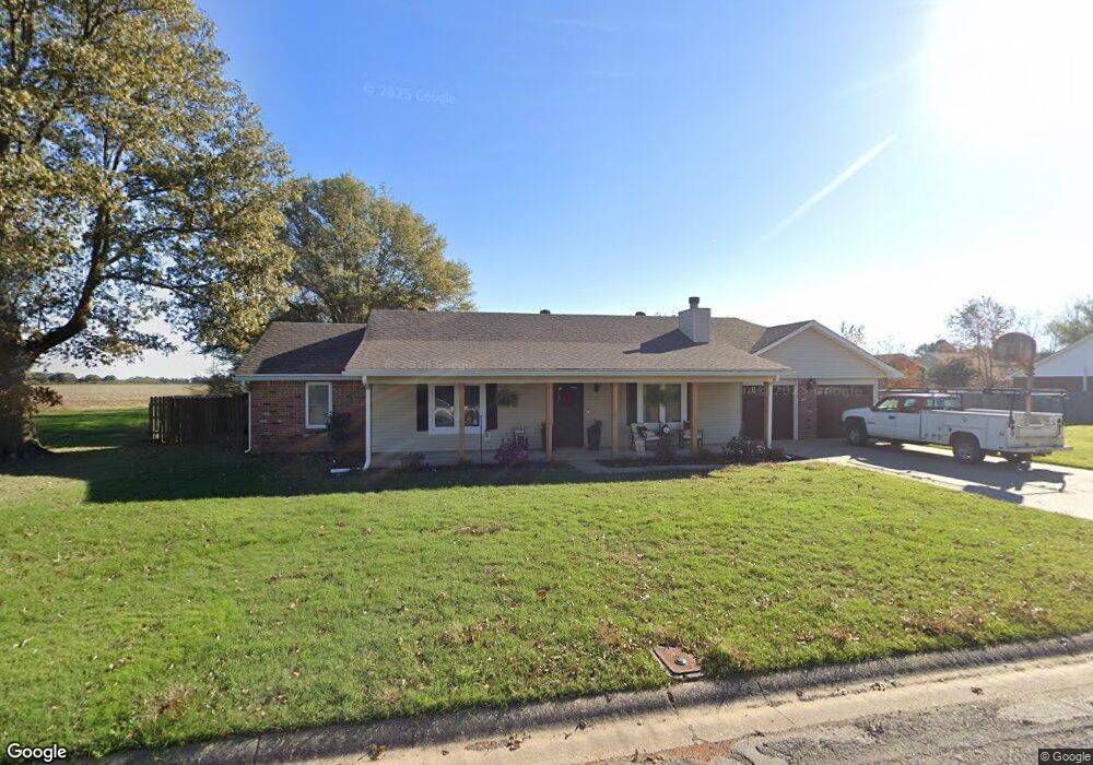 1701 S Oak St, Stuttgart, AR 72160 - photo 1