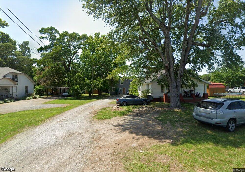 326B 23rd St SW, Hickory, NC 28602 - photo 1