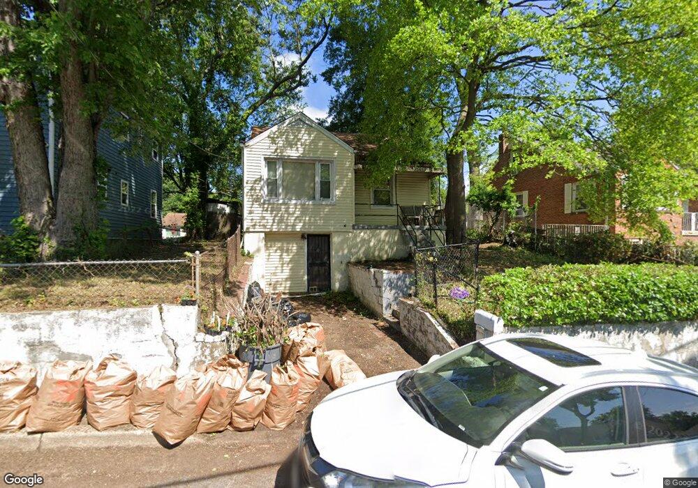 813 Glacier Ave, Capitol Heights, MD 20743 - photo 1