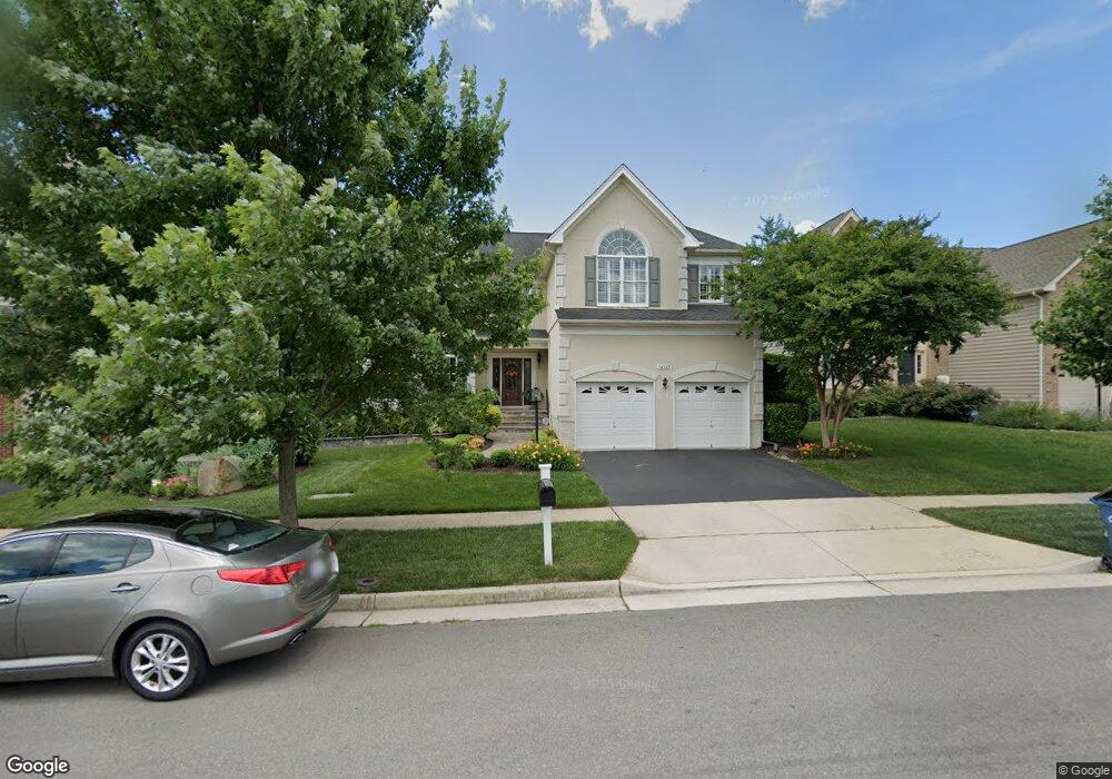 42429 Unicorn Dr, Chantilly, VA 20152 - photo 1