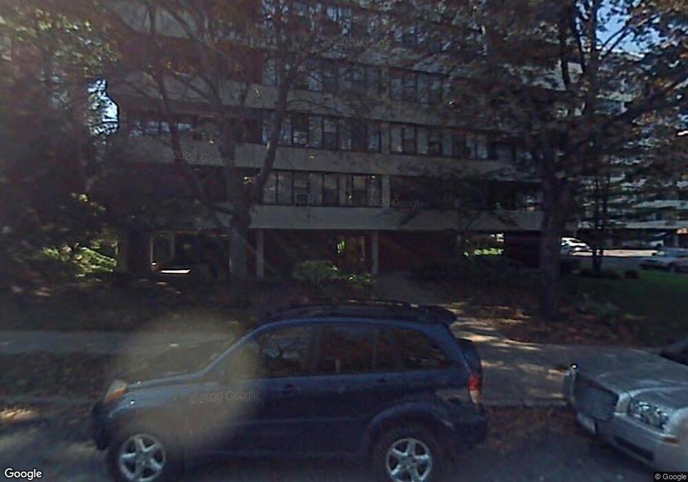 920 166th St unit 2C, Whitestone, NY 11357 - photo 1