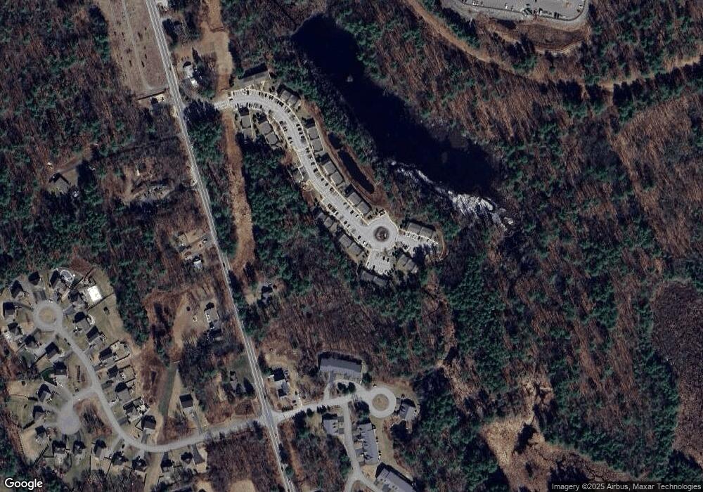 404 Mammoth Rd, Londonderry, NH 03053 - photo 1