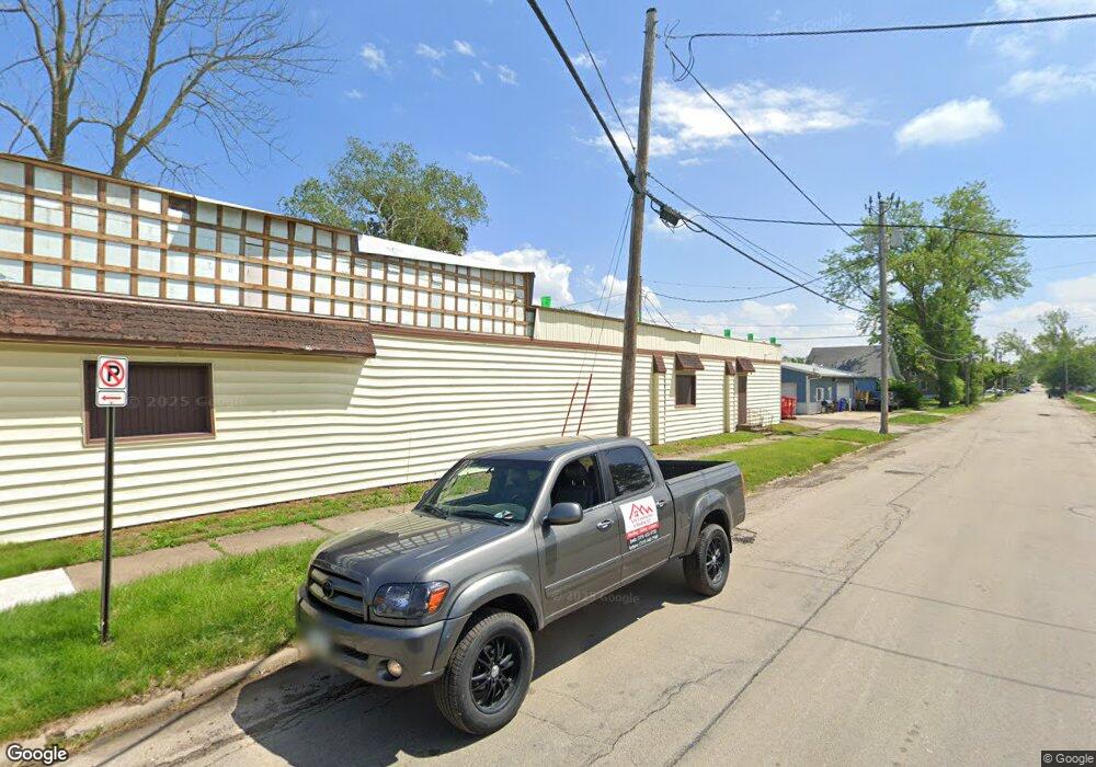 1831 J St SW, Cedar Rapids, IA 52404 - photo 1