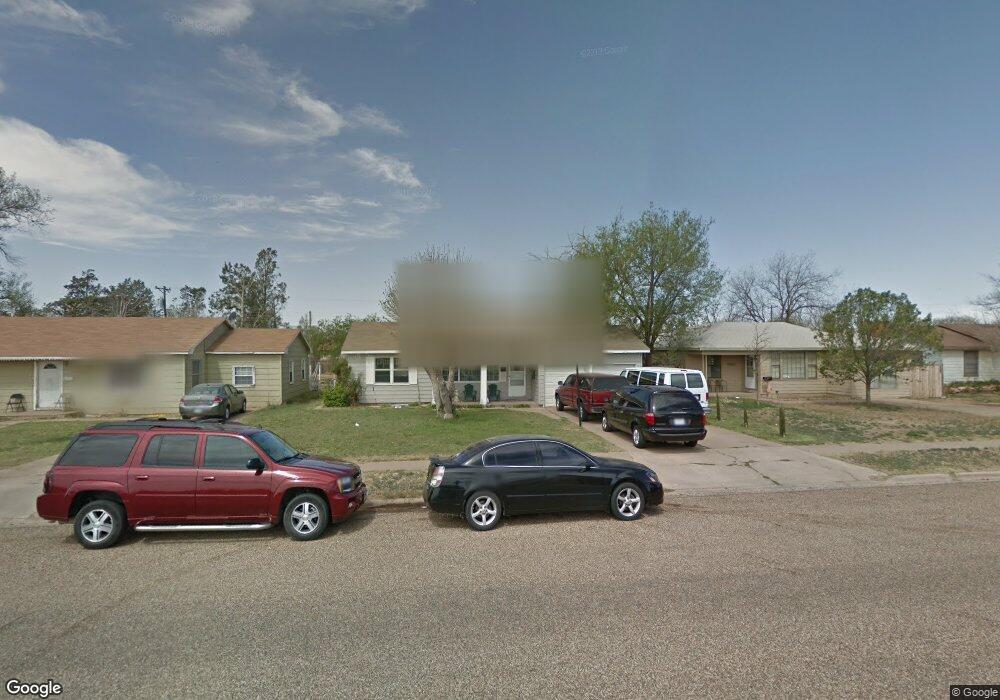 1313 Smythe St, Plainview, TX 79072 - photo 1