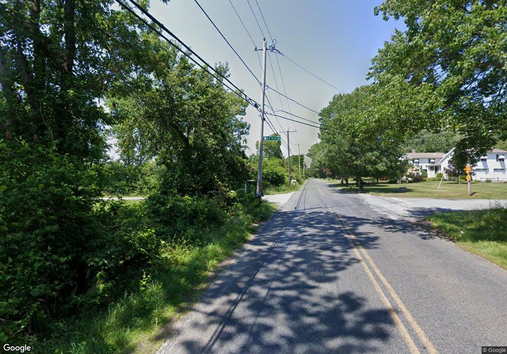 545 Sharps Lot Rd, Swansea, MA 02777 - photo 1